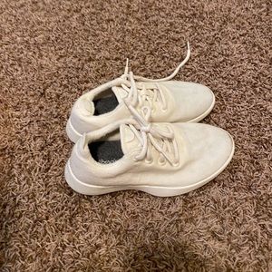 Size 7 Allbirds used